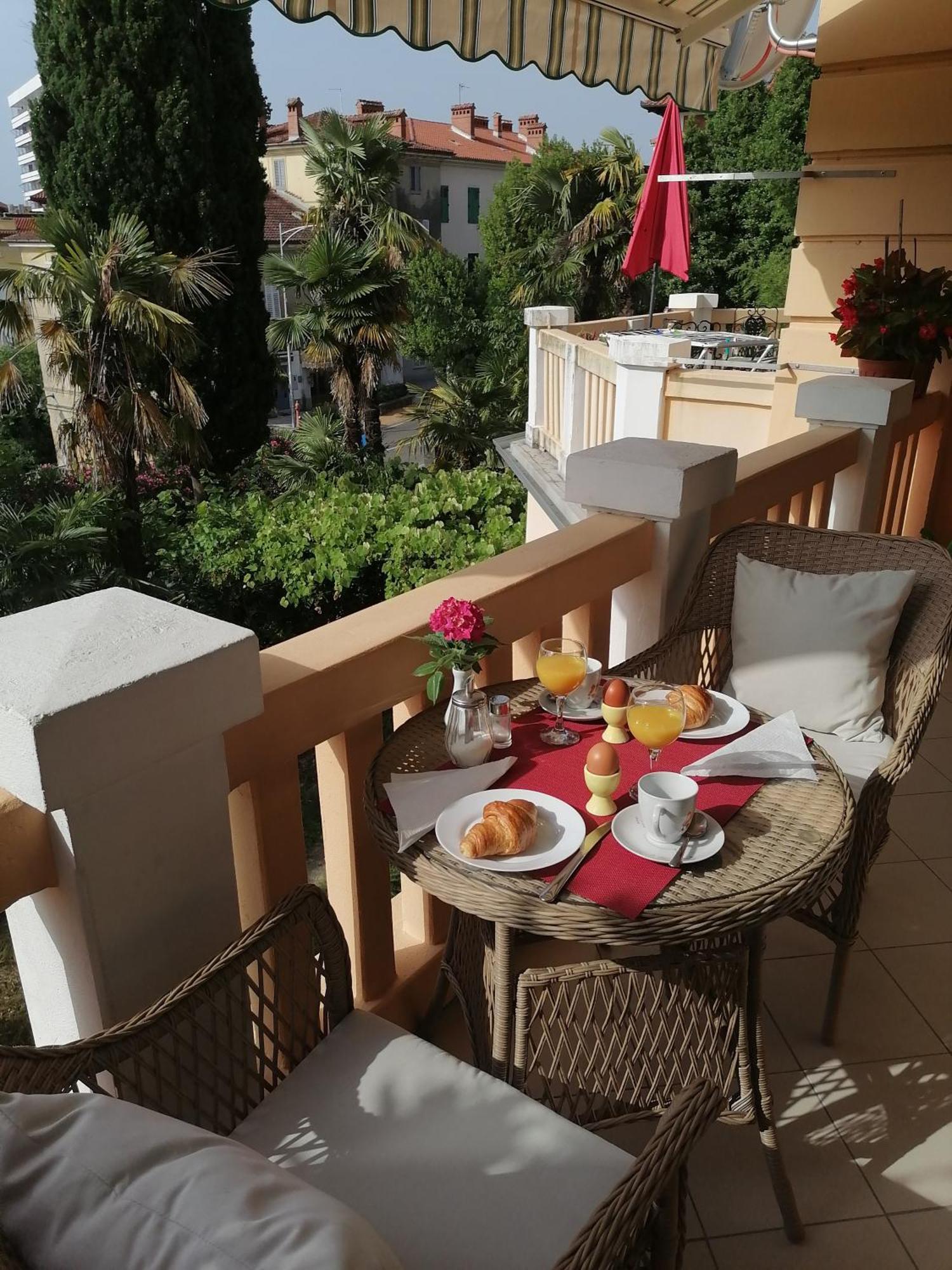 Villa Salus, Apartment Maruna Опатия Экстерьер фото